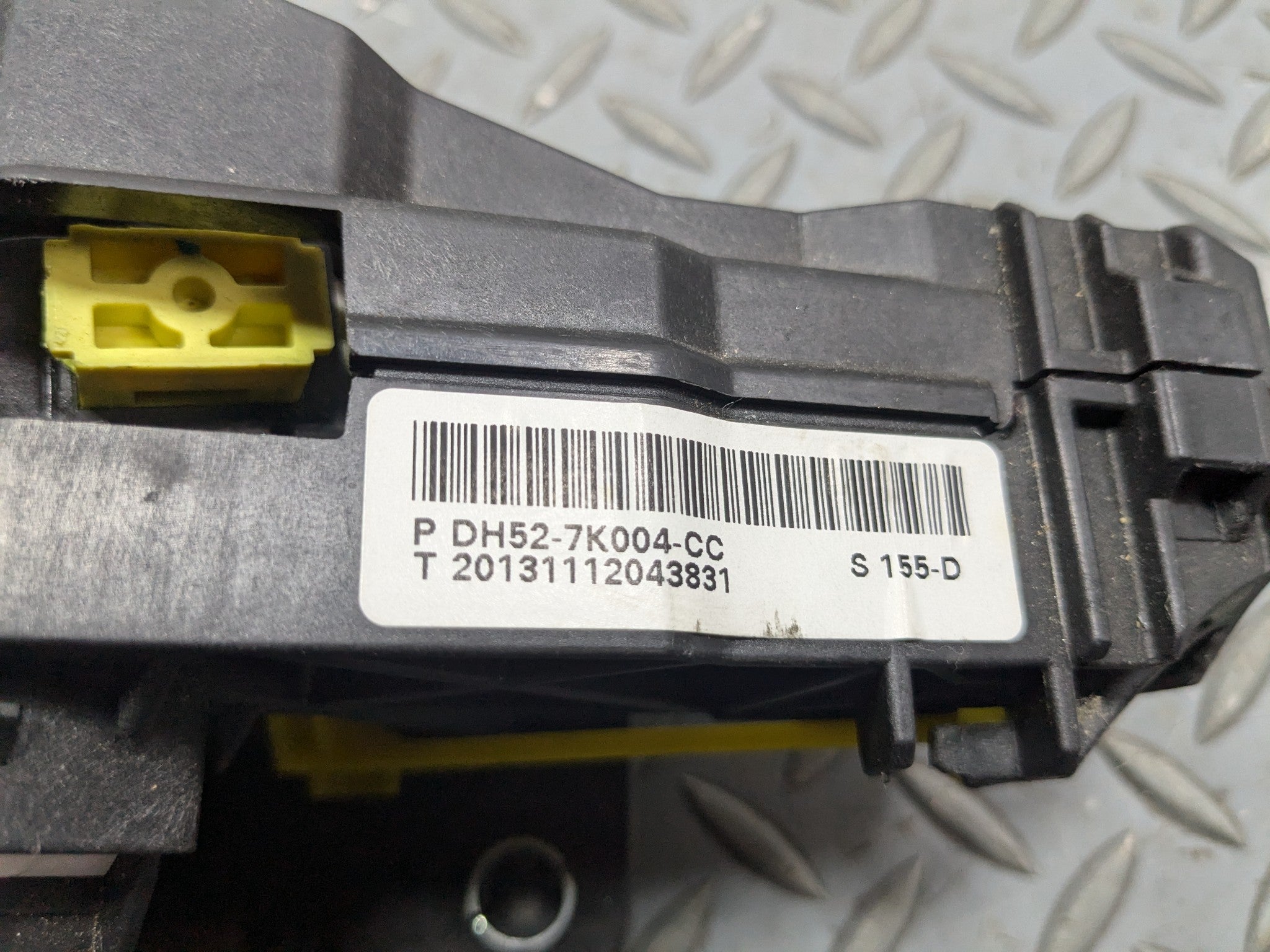 08 - 15 LAND ROVER LR2 OEM FLOOR SHIFTER AUTOMATIC TRANSMISSION GEAR SELECTOR