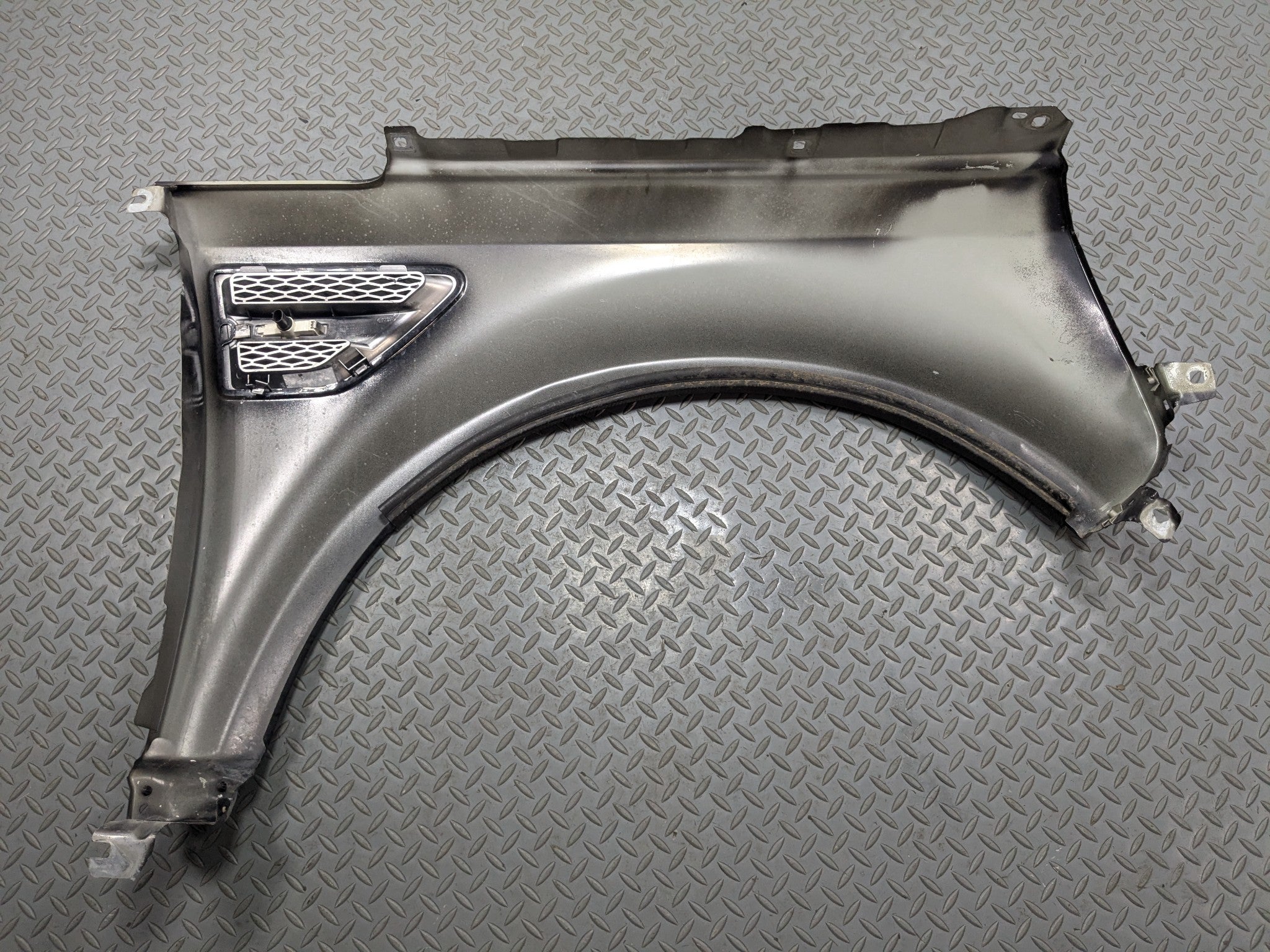 2008 - 2015 LAND ROVER LR2 OEM FENDER COVER PANEL FRONT LEFT DRIVER SIDE