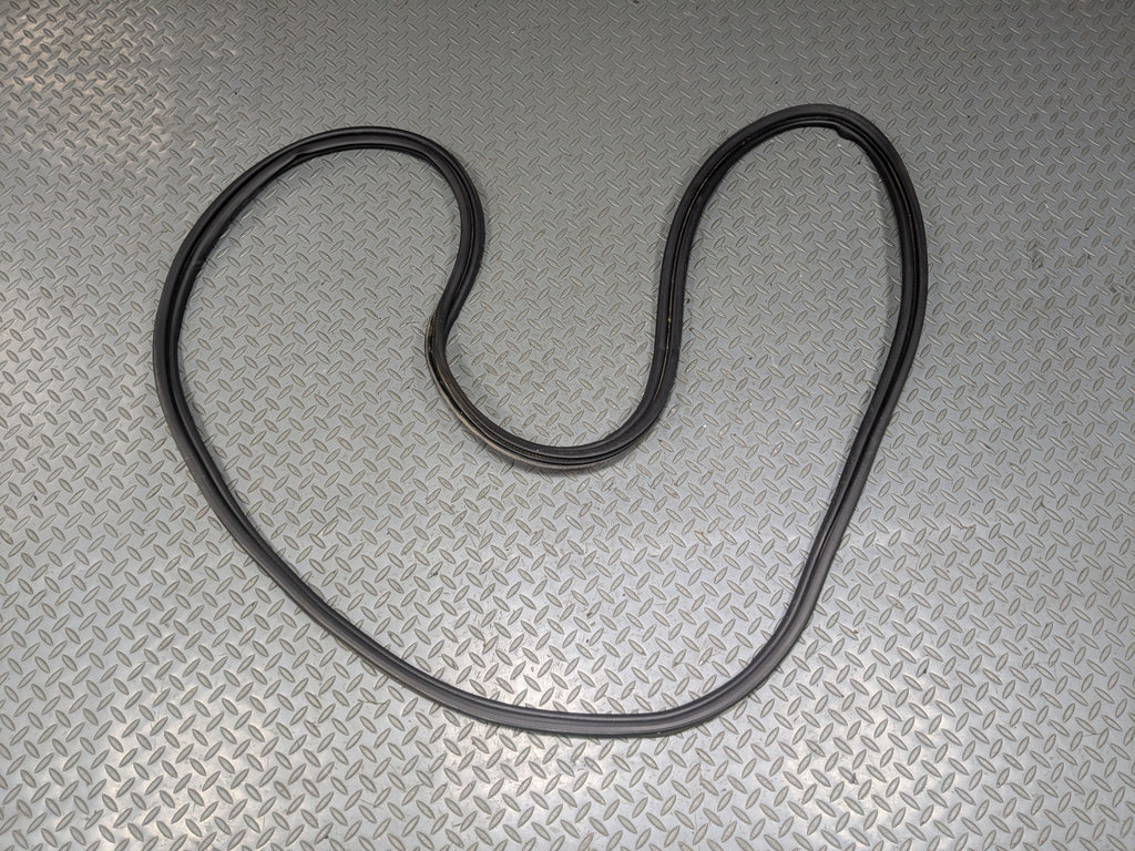 2008 - 2015 LAND ROVER LR2 OEM DOOR SEAL WEATHER STRIPPING RUBBER REAR TRUNK