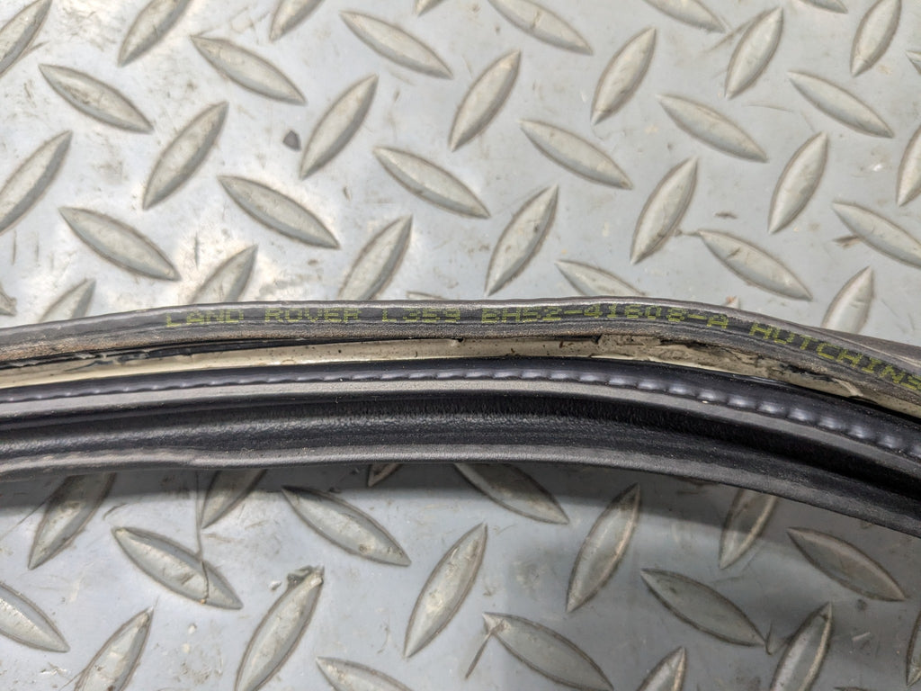 2008 - 2015 LAND ROVER LR2 OEM DOOR SEAL WEATHER STRIPPING RUBBER REAR TRUNK