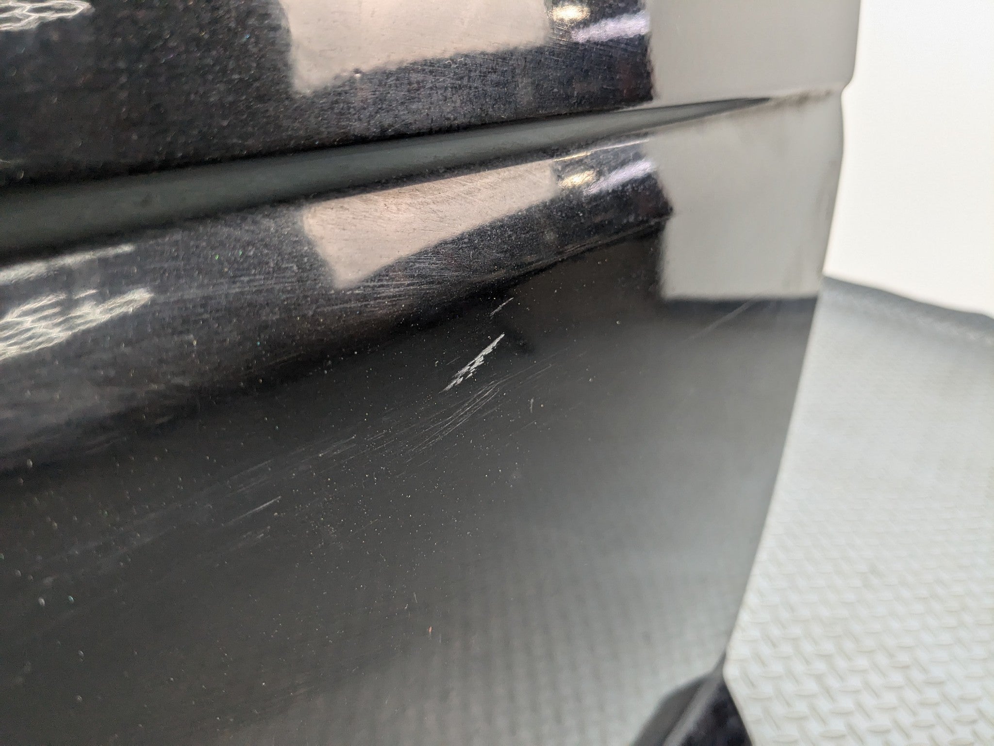 08 - 15 LAND ROVER LR2 OEM DOOR SHELL PANEL SANTORINI BLACK METALLIC FRONT LEFT