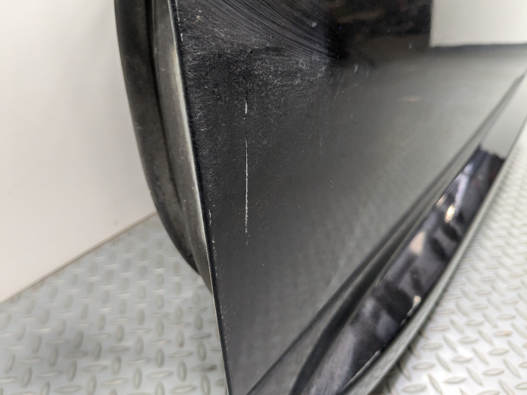 08 - 15 LAND ROVER LR2 OEM DOOR SHELL PANEL SANTORINI BLACK METALLIC FRONT LEFT