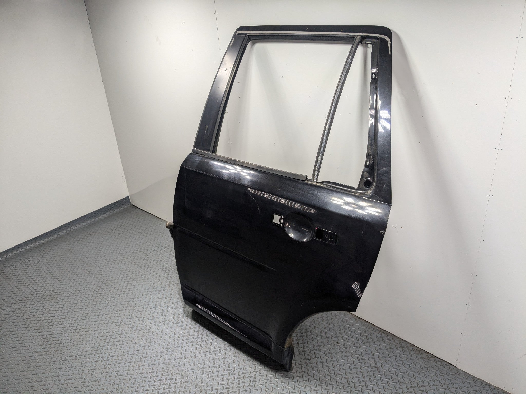 08 - 15 LAND ROVER LR2 OEM DOOR SHELL PANEL SANTORINI BLACK METALLIC REAR LEFT