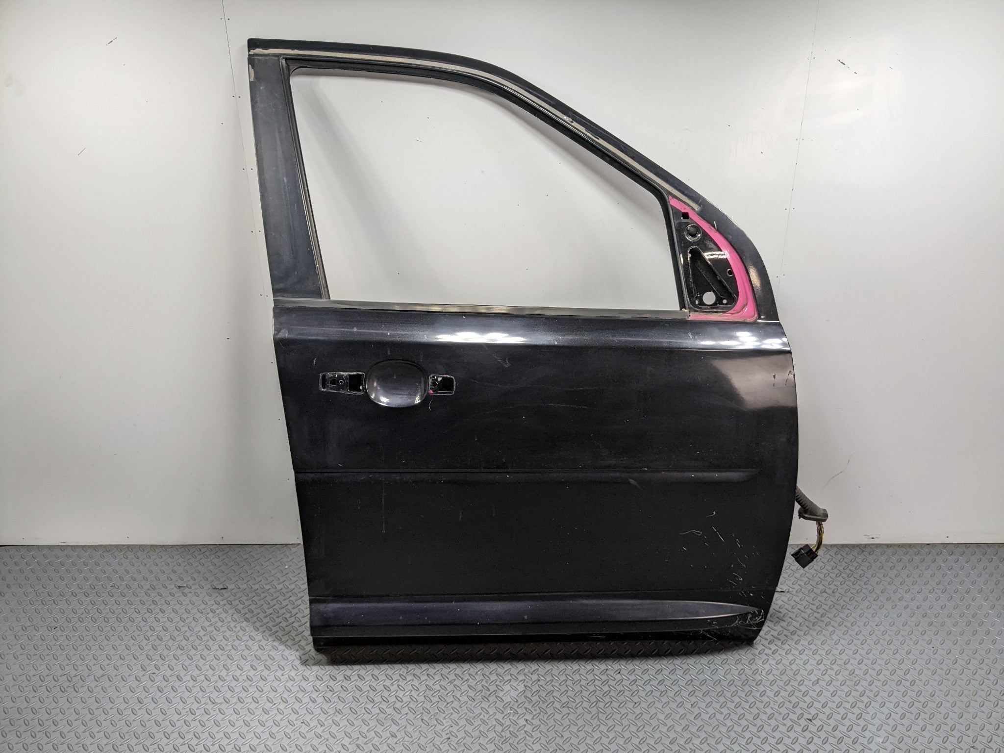 08-15 LAND ROVER LR2 OEM DOOR SHELL PANEL SANTORINI BLACK METALLIC FRONT RIGHT
