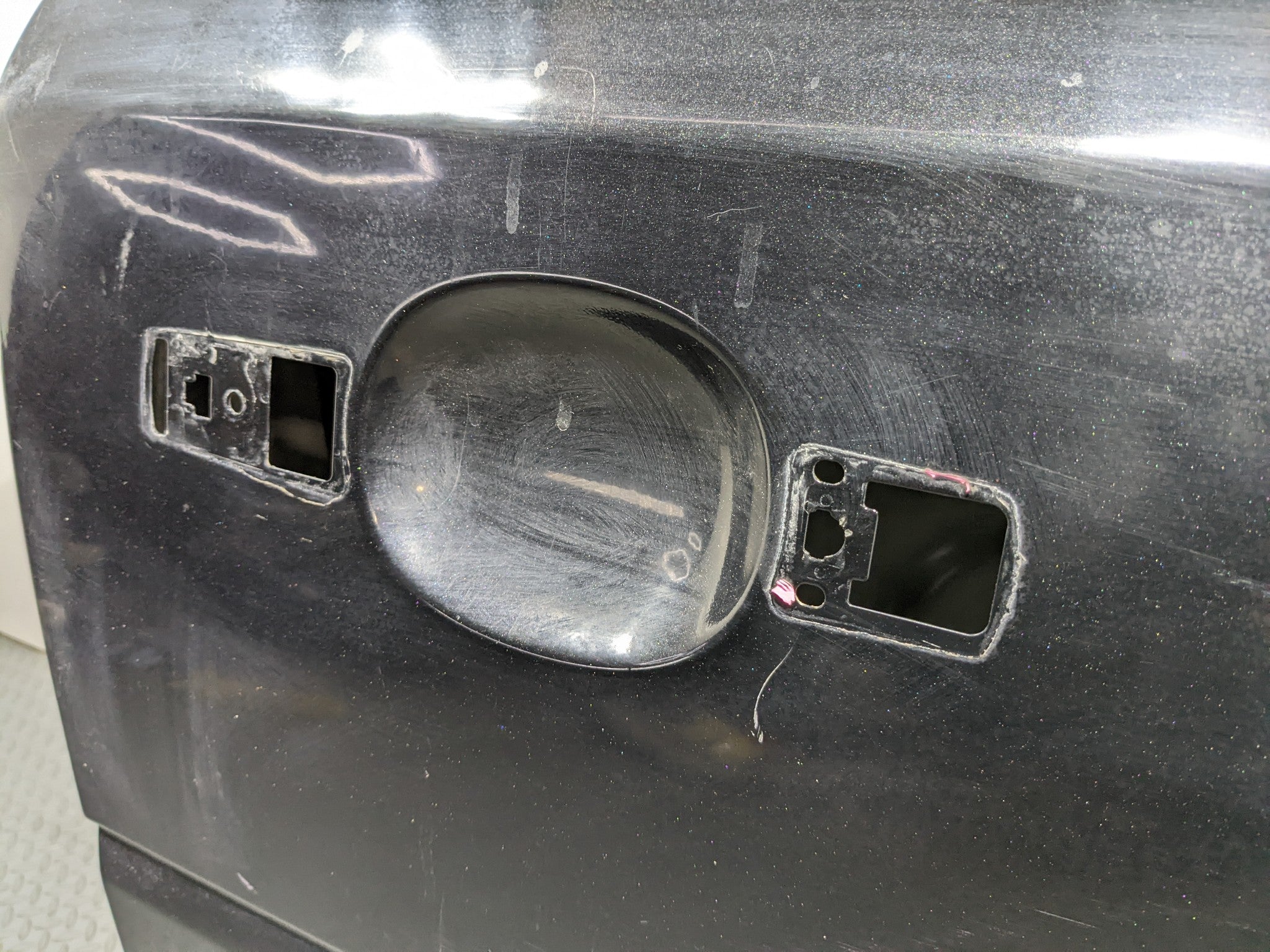 08-15 LAND ROVER LR2 OEM DOOR SHELL PANEL SANTORINI BLACK METALLIC FRONT RIGHT