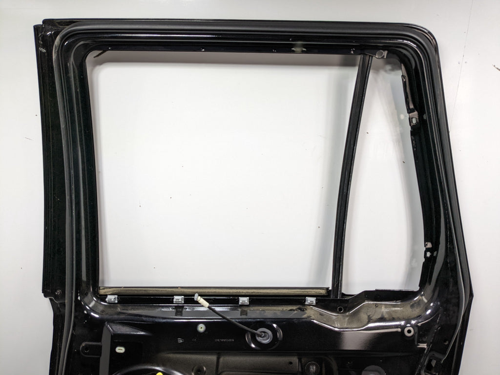 08 - 15 LAND ROVER LR2 OEM DOOR SHELL PANEL SANTORINI BLACK METALLIC REAR RIGHT