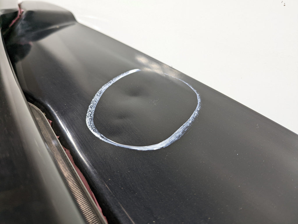 2008 - 2015 LAND ROVER LR2 OEM REAR LIFTGATE SHELL PANEL WITH GLASS AND SPOILER