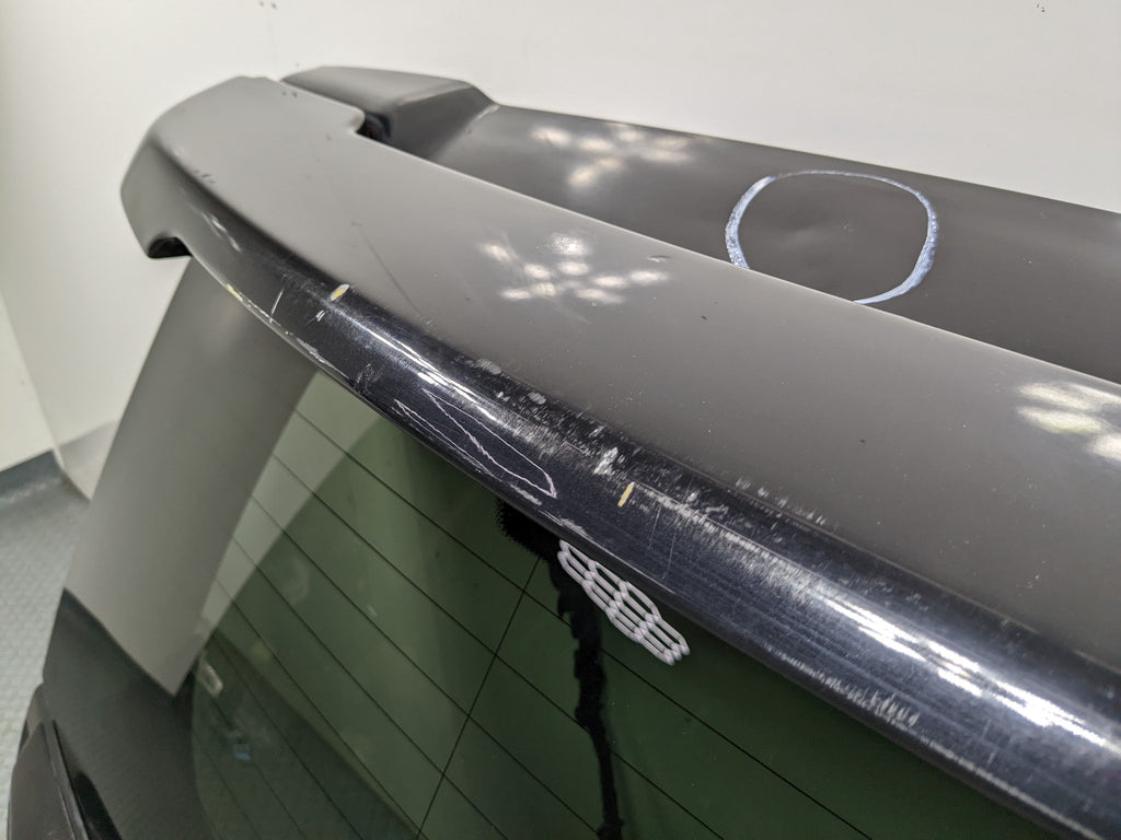 2008 - 2015 LAND ROVER LR2 OEM REAR LIFTGATE SHELL PANEL WITH GLASS AND SPOILER