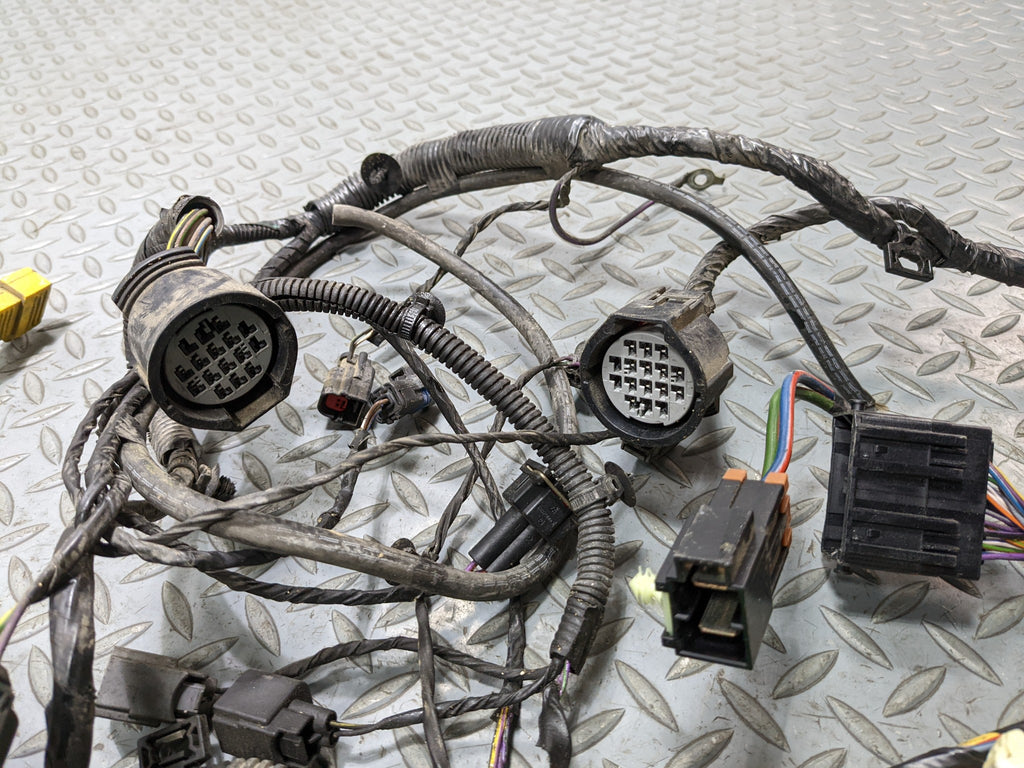 08 - 15 LAND ROVER LR2 OEM HOOD WIRE HARNESS CABLE AND CONNECTOR WITH FUSE BOX