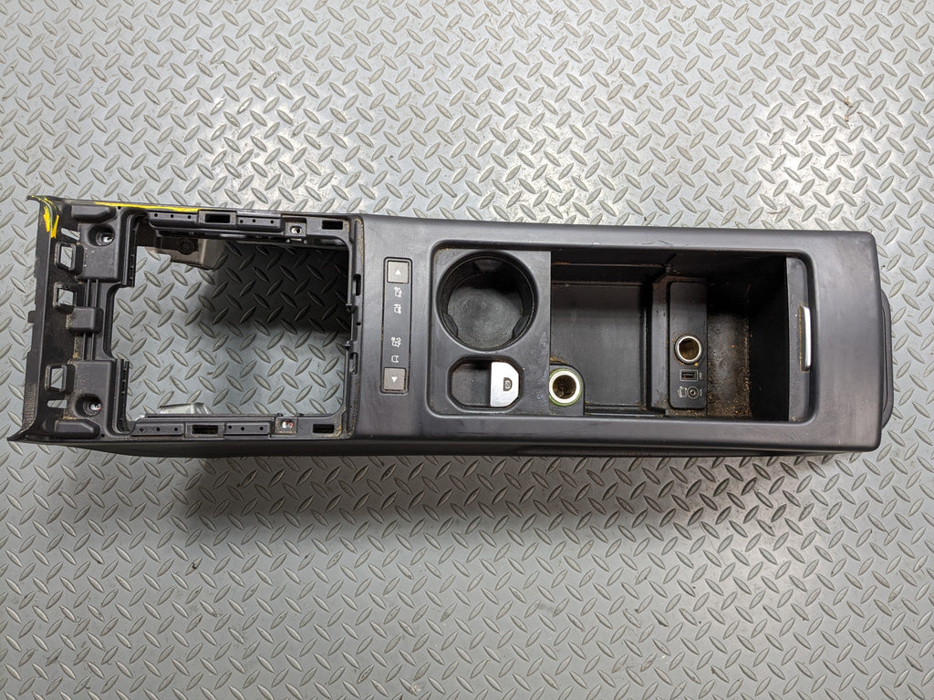 2008 - 2015 LAND ROVER LR2 OEM ARMREST CENTER CONSOLE STORAGE WITH CUP HOLDER