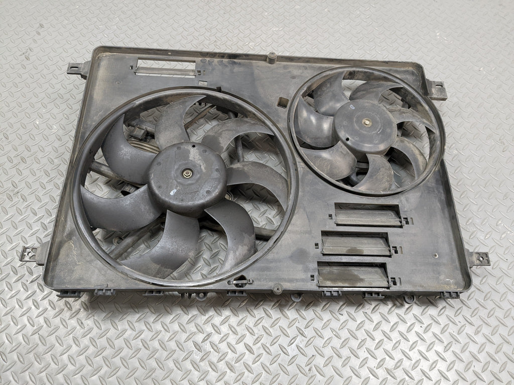 2008 - 2015 LAND ROVER LR2 OEM ELECTRIC COOLING MOTOR FAN BLADE WITH SHROUD