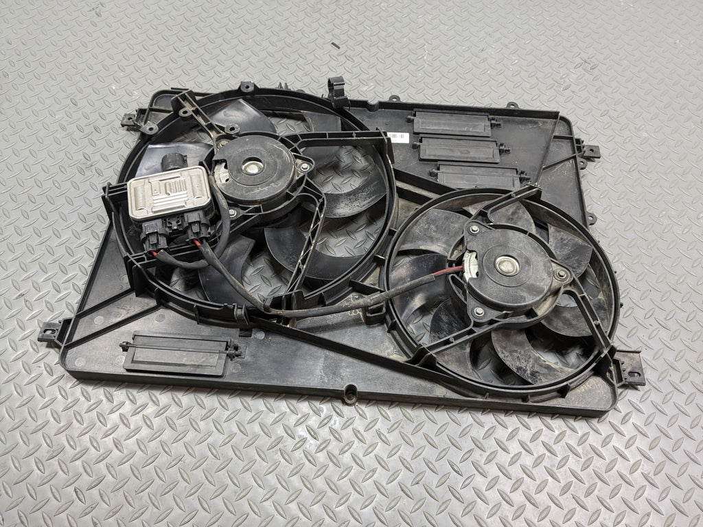 2008 - 2015 LAND ROVER LR2 OEM ELECTRIC COOLING MOTOR FAN BLADE WITH SHROUD