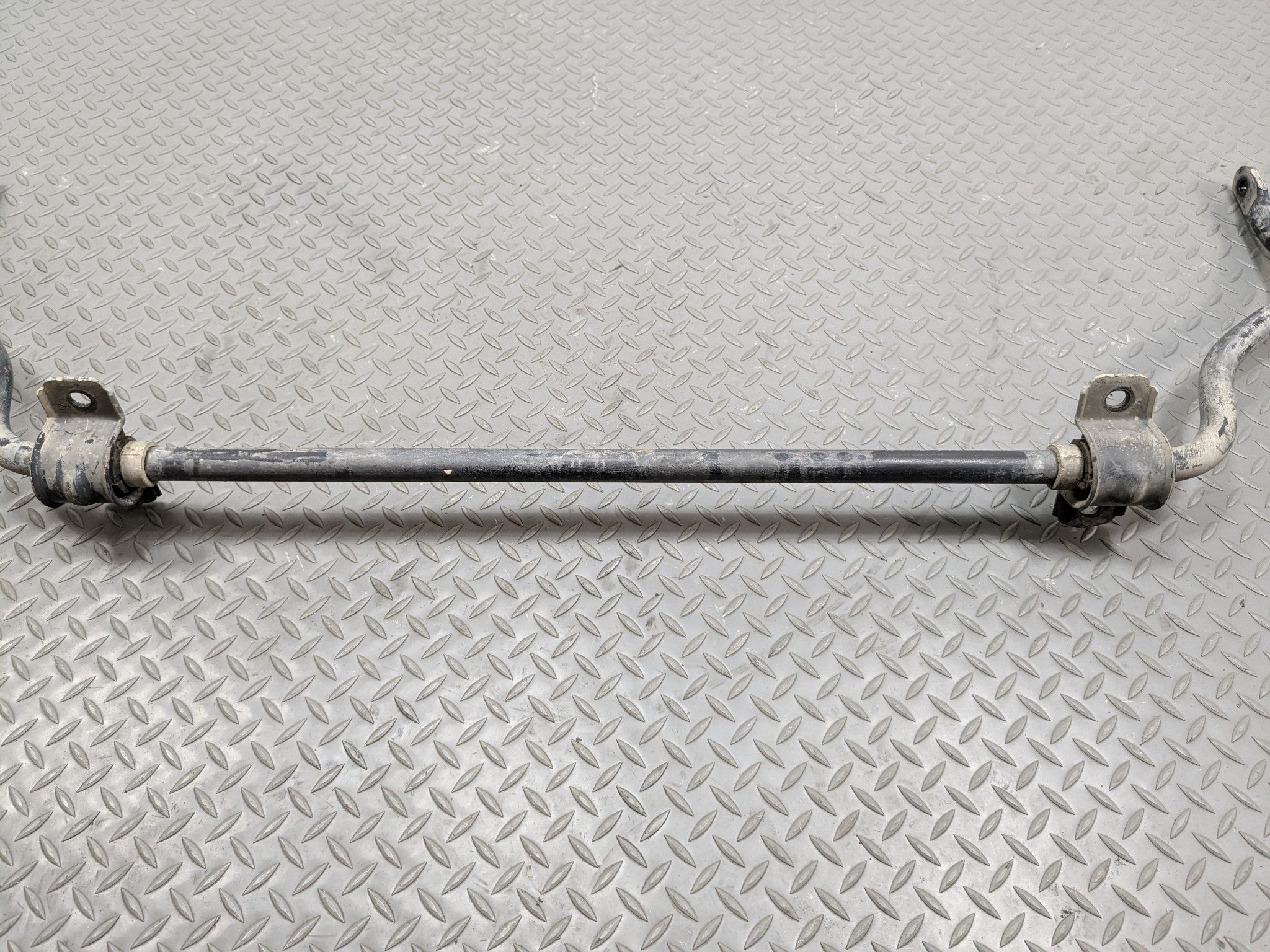 2008 - 2015 LAND ROVER LR2 OEM STABILIZER ANTI ROLL SWAY BAR ROD REAR SUSPENSION