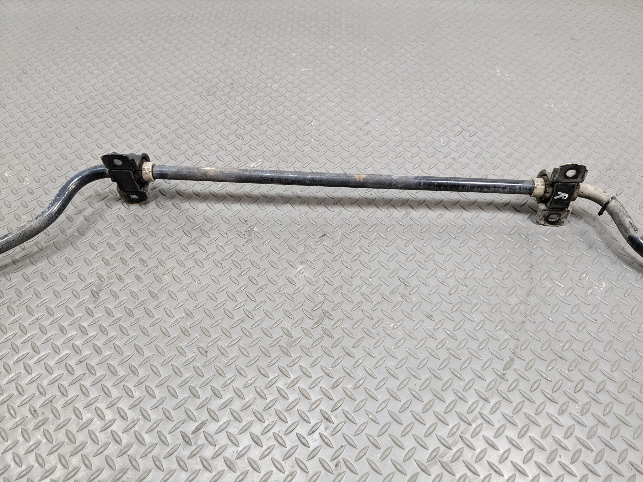 2008 - 2015 LAND ROVER LR2 OEM STABILIZER ANTI ROLL SWAY BAR ROD REAR SUSPENSION
