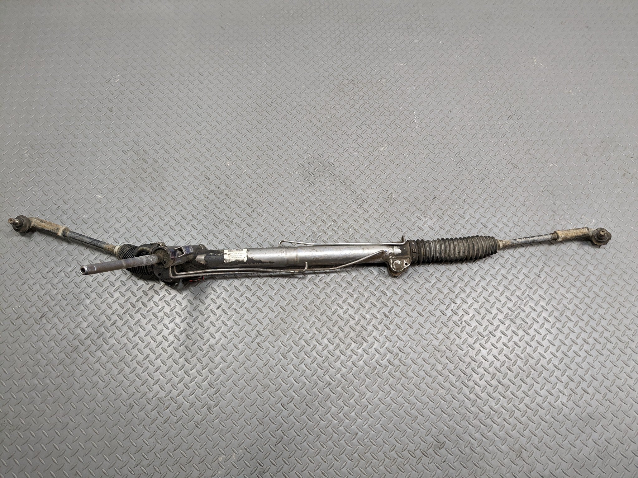 2008 - 2015 LAND ROVER LR2 OEM POWER STEERING GEAR RACK AND PINION ASSEMBLY