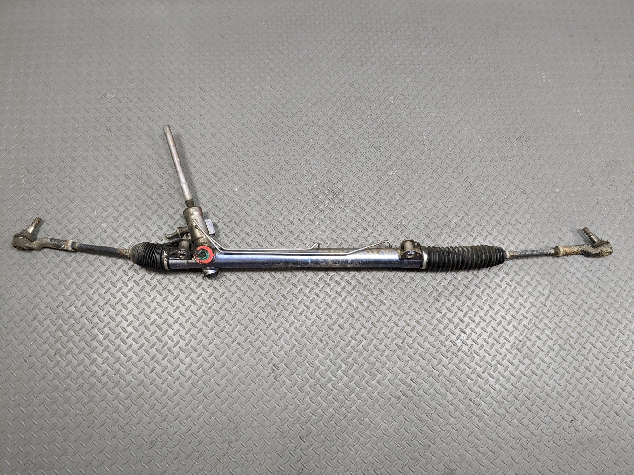 2008 - 2015 LAND ROVER LR2 OEM POWER STEERING GEAR RACK AND PINION ASSEMBLY