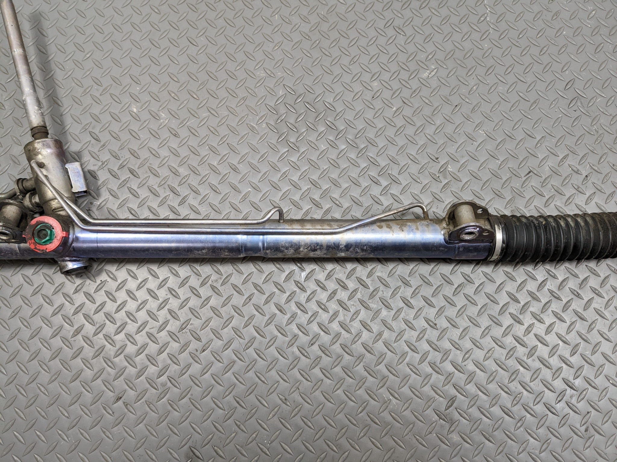 2008 - 2015 LAND ROVER LR2 OEM POWER STEERING GEAR RACK AND PINION ASSEMBLY