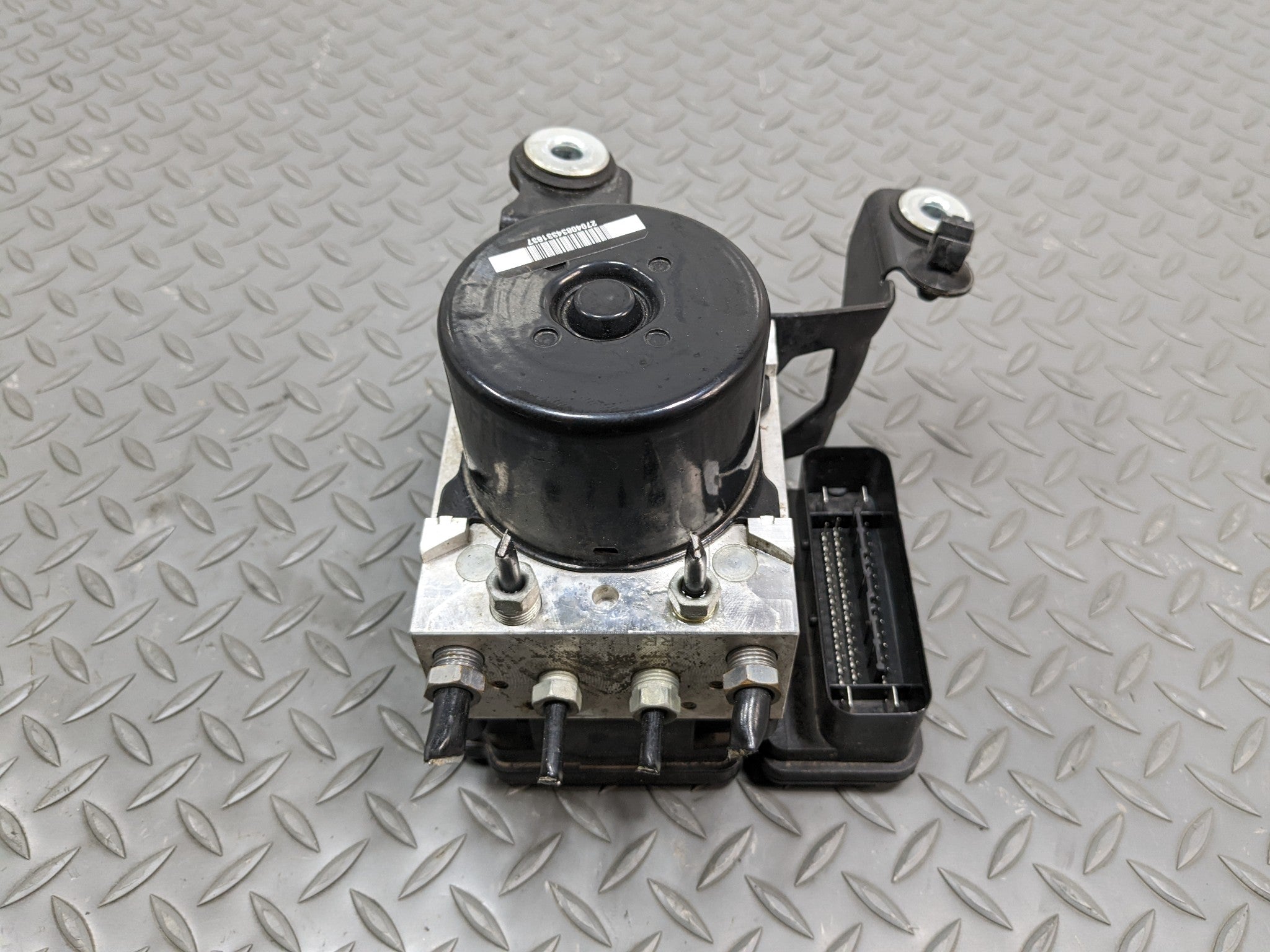 2008 - 2015 LAND ROVER LR2 OEM ANTI LOCK BRAKE SYSTEM PUMP CONTROL MODULE