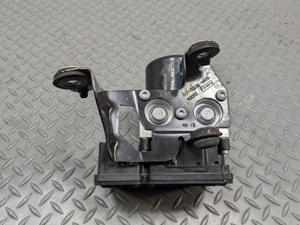 2008 - 2015 LAND ROVER LR2 OEM ANTI LOCK BRAKE SYSTEM PUMP CONTROL MODULE