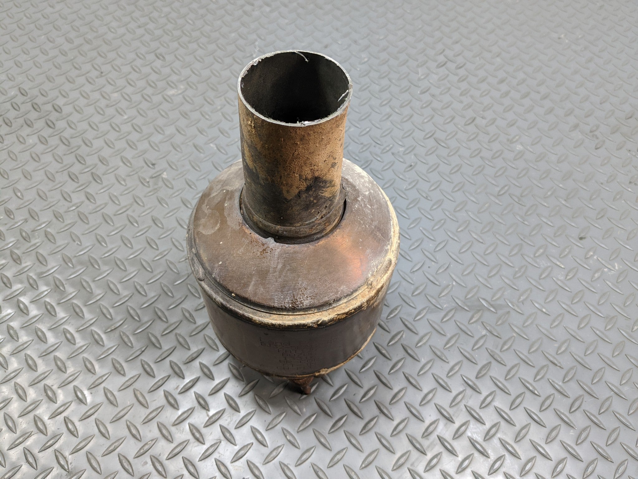 2008 - 2015 LAND ROVER LR2 OEM EXHAUST DOWNPIPE ASSEMBLY