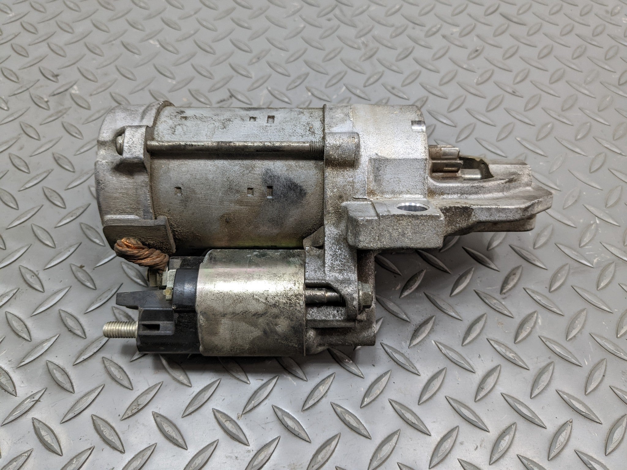 2008 - 2015 LAND ROVER LR2 OEM ENGINE STARTER MOTOR ASSEMBLY 2.0L