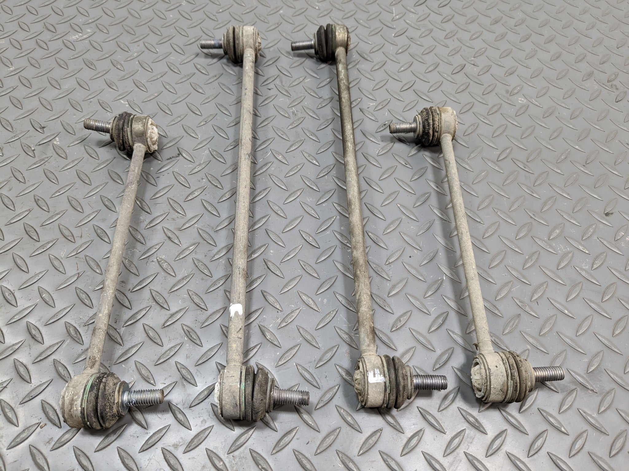 2008 - 2015 LAND ROVER LR2 OEM STABILIZER SWAY BAR LINK SET FRONT AND REAR SIDE