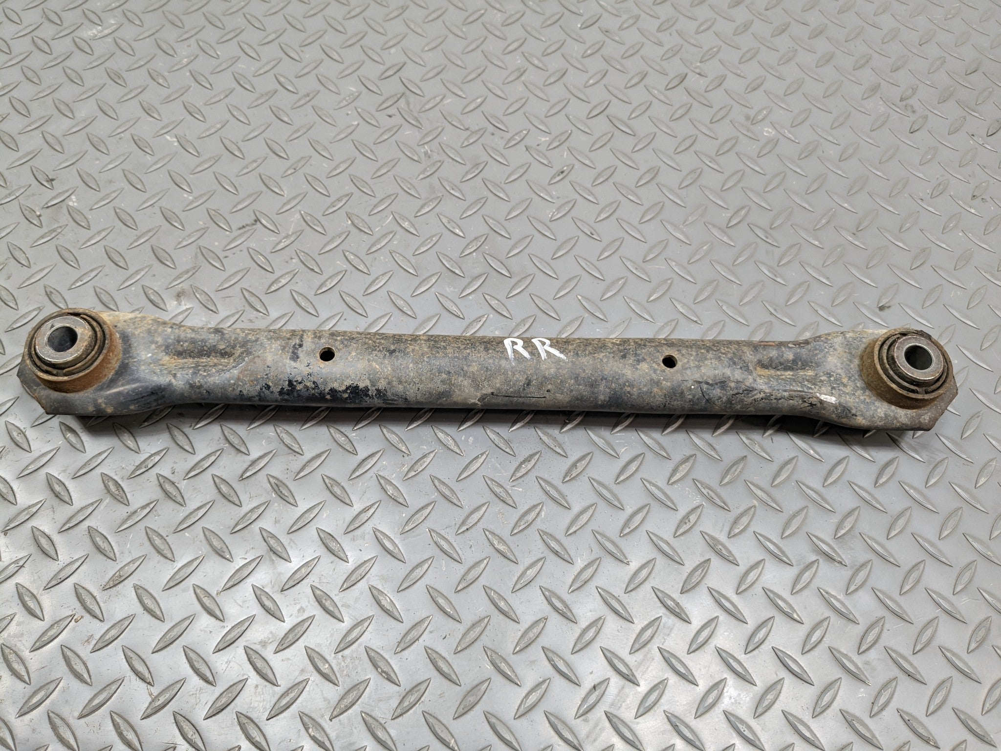 08 - 15 LAND ROVER LR2 OEM LOWER LOCATING CONTROL ARM REAR RIGHT PASSENGER SIDE