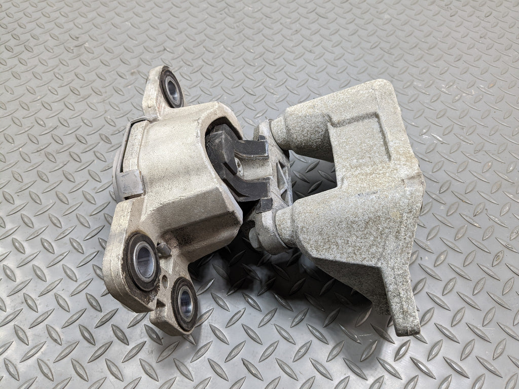 2008 - 2015 LAND ROVER LR2 OEM AUTOMATIC TRANSMISSION MOUNT SUPPORT BRACKET
