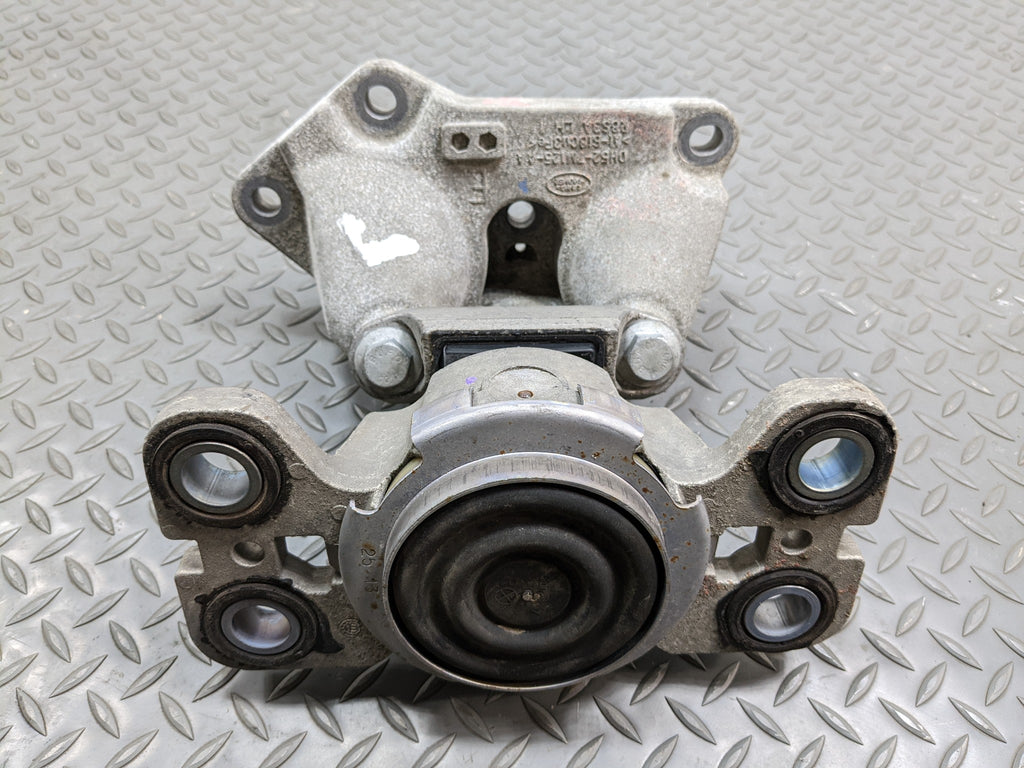 2008 - 2015 LAND ROVER LR2 OEM AUTOMATIC TRANSMISSION MOUNT SUPPORT BRACKET
