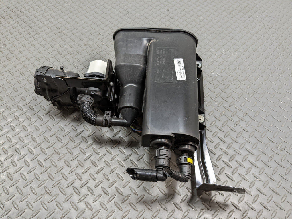 2008 - 2015 LAND ROVER LR2 OEM FUEL VAPOR CHARCOAL EVAPORATOR CANISTER