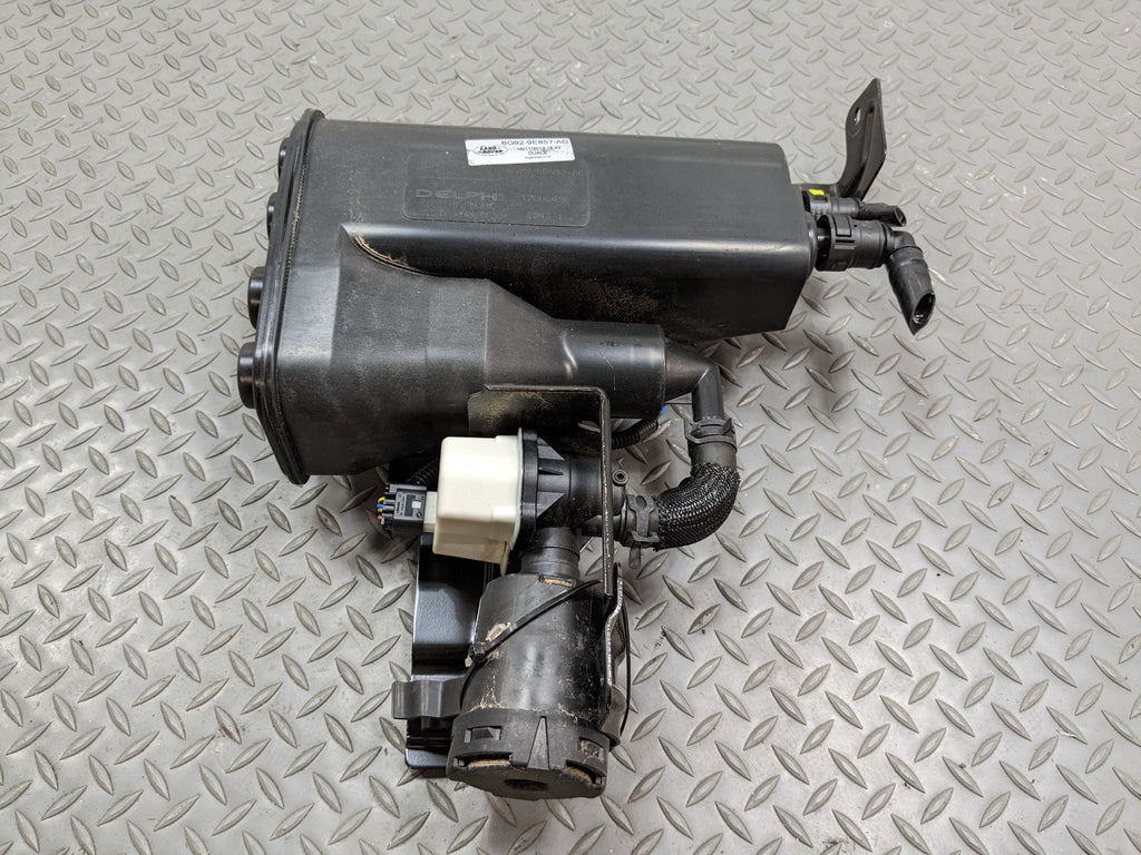 2008 - 2015 LAND ROVER LR2 OEM FUEL VAPOR CHARCOAL EVAPORATOR CANISTER