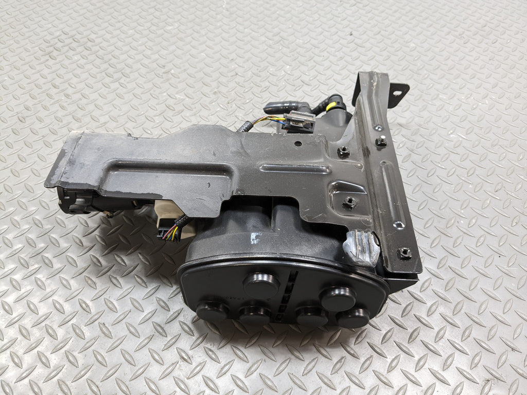 2008 - 2015 LAND ROVER LR2 OEM FUEL VAPOR CHARCOAL EVAPORATOR CANISTER