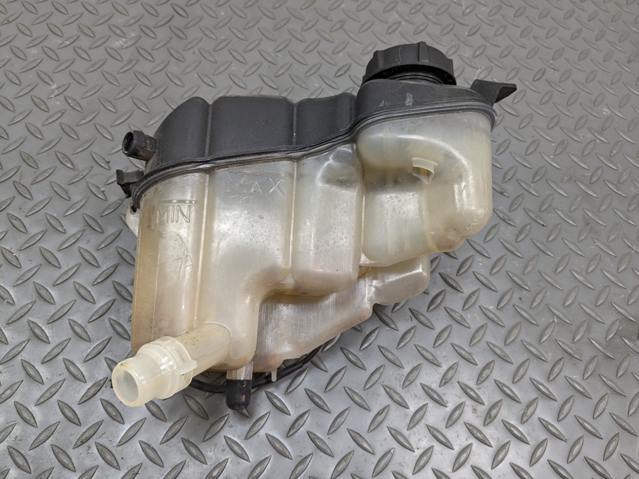 2008 - 2015 LAND ROVER LR2 OEM COOLANT RESERVOIR RECOVERY TANK BOTTLE