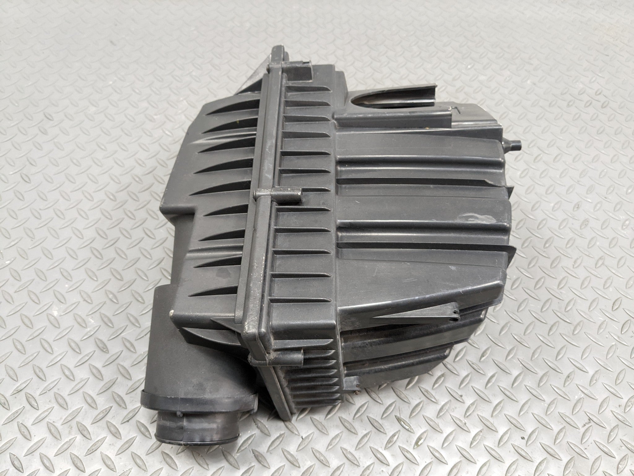 08 - 15 LAND ROVER LR2 OEM AIR CLEANER INTAKE FILTER HOUSING BOX ASSEMBLY 2.0L