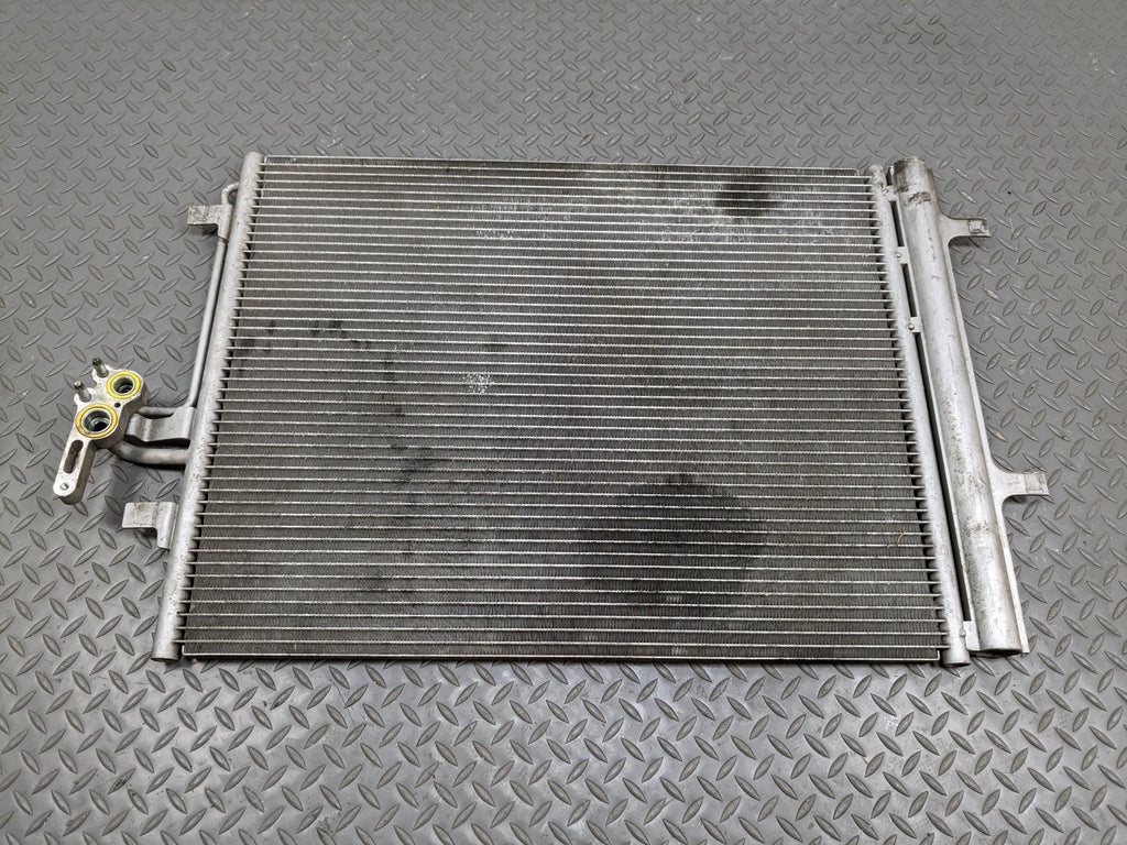 2008 - 2015 LAND ROVER LR2 OEM AC CONDENSER RADIATOR AIR CONDITIONING PANEL