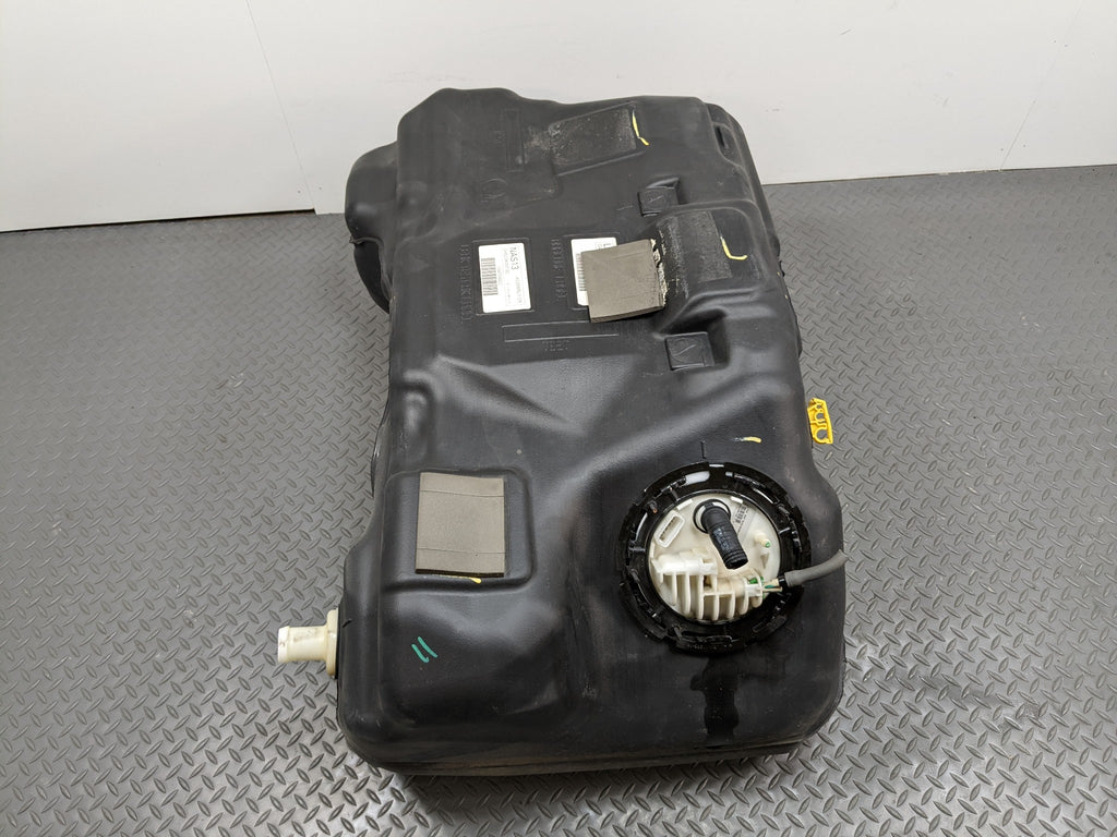 2008 - 2015 LAND ROVER LR2 OEM GASOLINE GAS FUEL TANK RESERVOIR ASSEMBLY