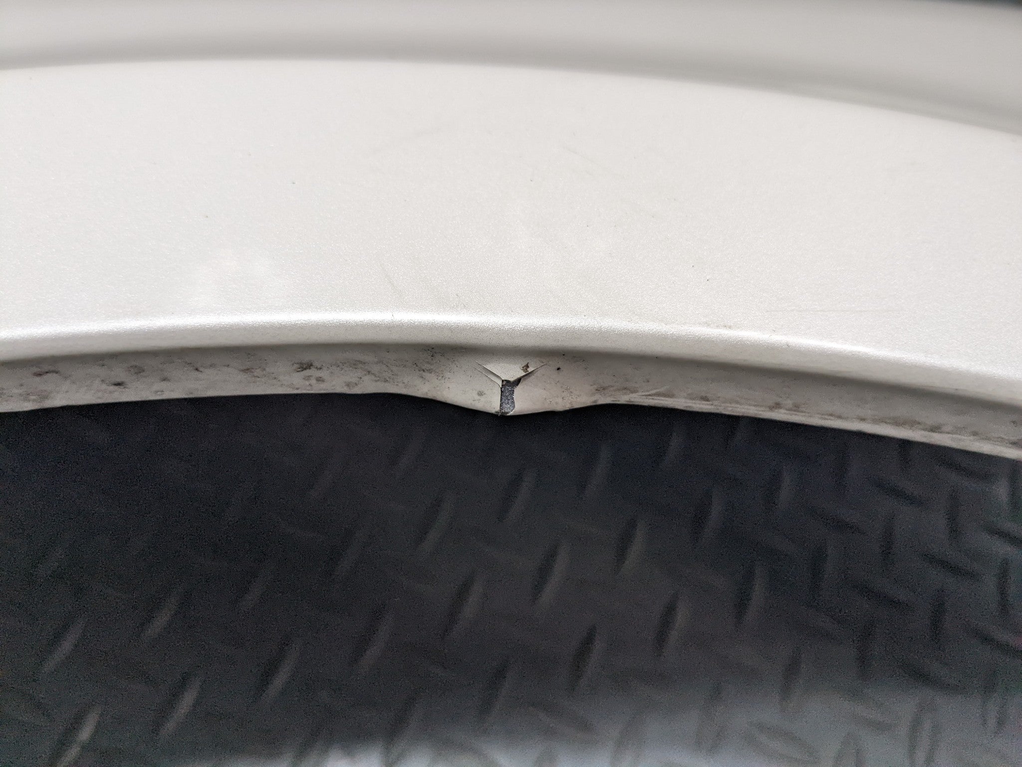 2004 - 2009 CADILLAC SRX OEM FENDER COVER PANEL FRONT RIGHT PASSENGER SIDE