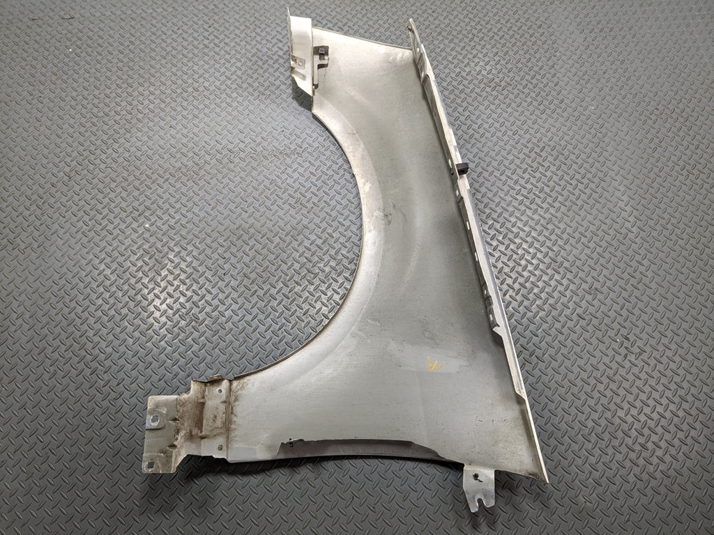 2004 - 2009 CADILLAC SRX OEM FENDER COVER PANEL FRONT RIGHT PASSENGER SIDE