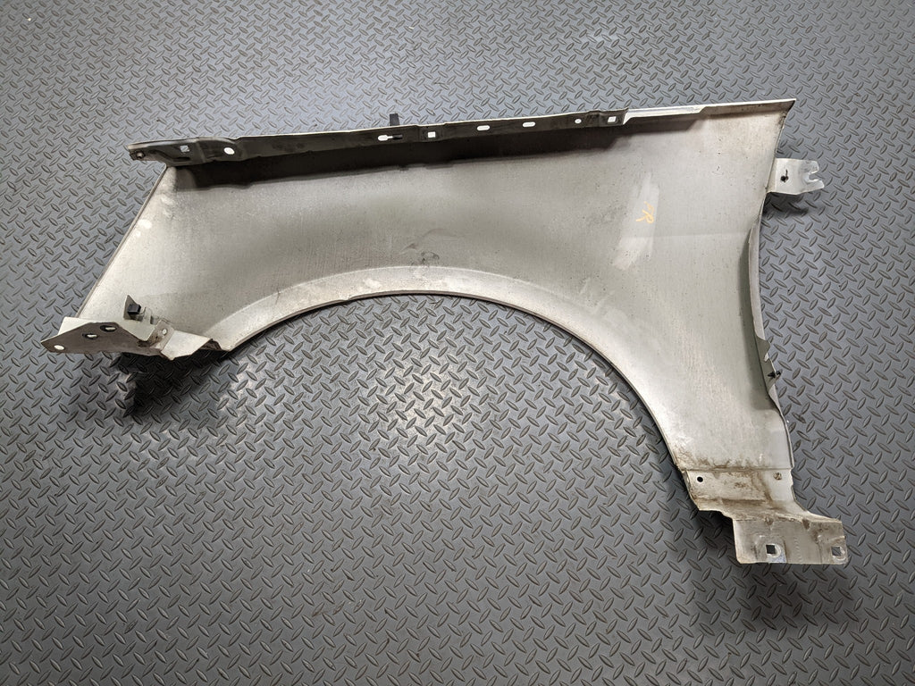 2004 - 2009 CADILLAC SRX OEM FENDER COVER PANEL FRONT RIGHT PASSENGER SIDE