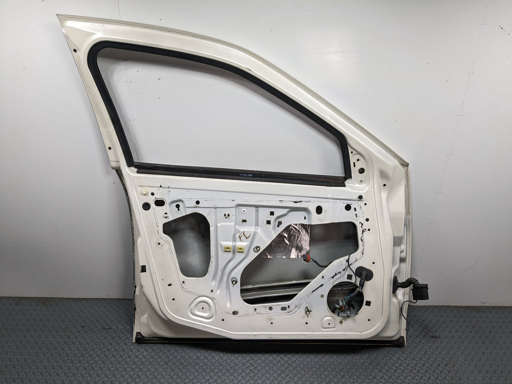 04 - 09 CADILLAC SRX OEM DOOR SHELL PANEL WHITE DIAMOND PEARL FRONT LEFT SIDE