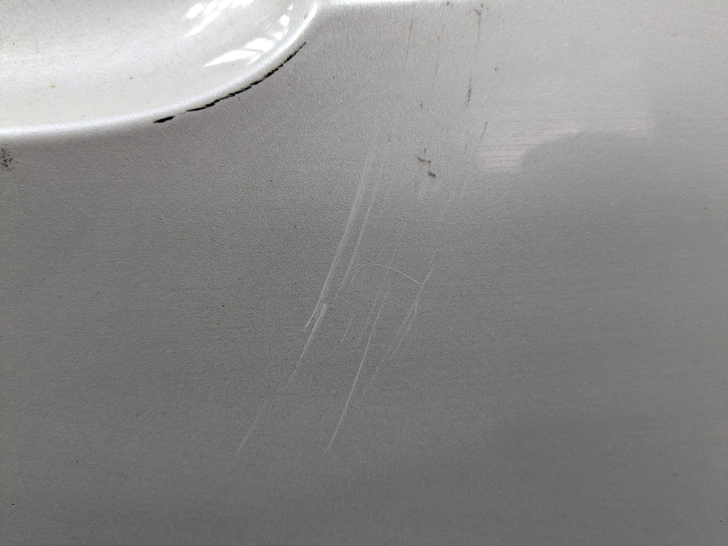 04 - 09 CADILLAC SRX OEM DOOR SHELL PANEL WHITE DIAMOND PEARL FRONT RIGHT SIDE