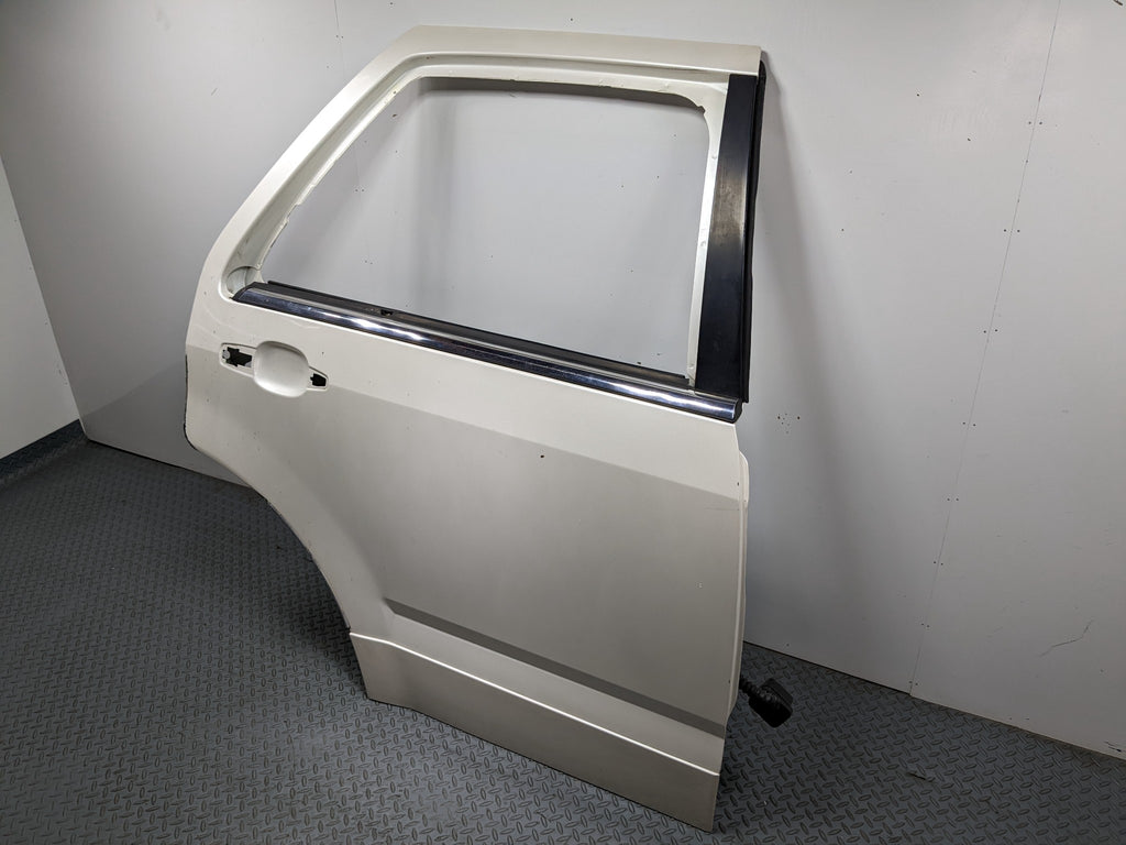 04 - 09 CADILLAC SRX OEM DOOR SHELL PANEL WHITE DIAMOND PEARL REAR RIGHT SIDE