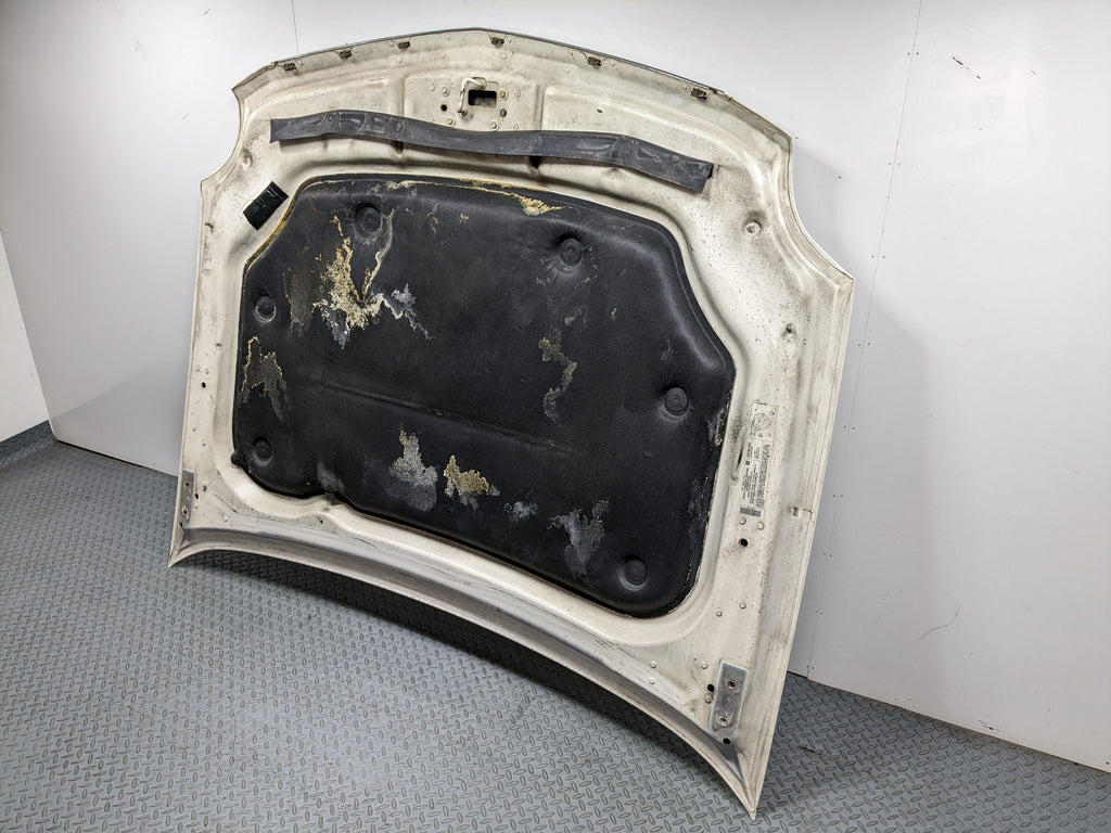 2004 - 2009 CADILLAC SRX OEM FRONT HOOD BONNET SHELL PANEL WHITE DIAMOND PEARL