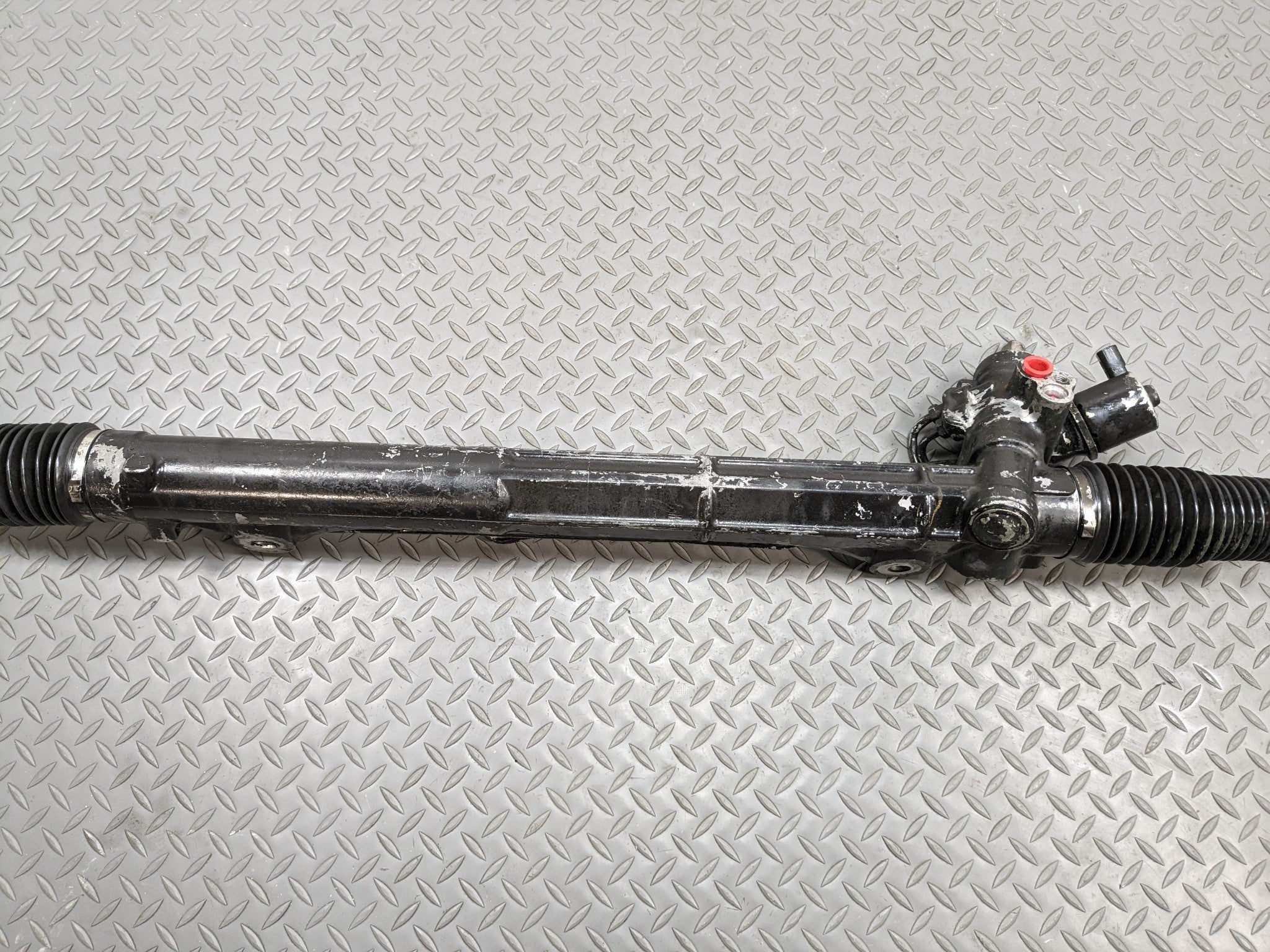 2004 - 2009 CADILLAC SRX OEM POWER STEERING GEAR RACK AND PINION ASSEMBLY