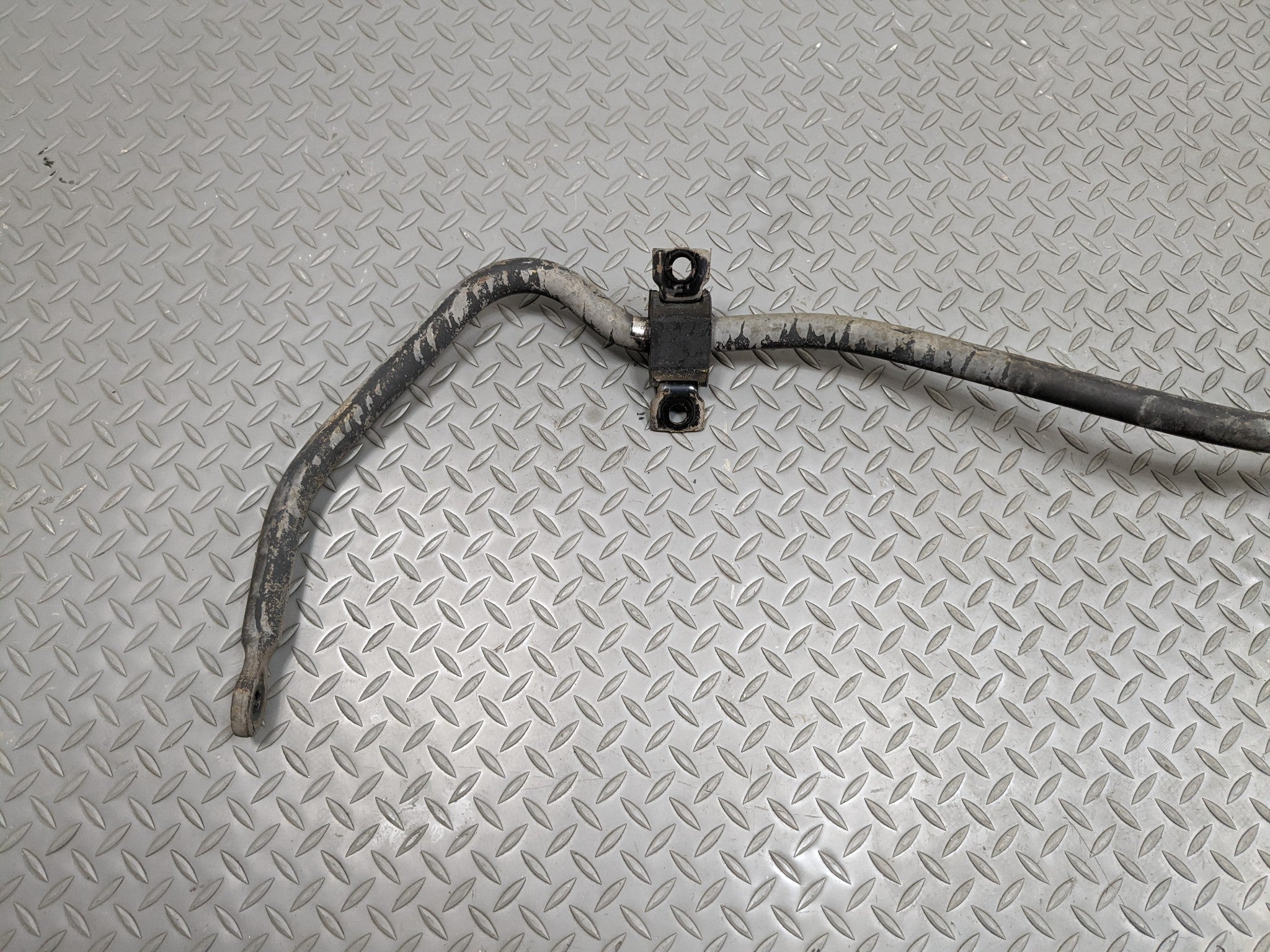 2004 - 2009 CADILLAC SRX OEM STABILIZER SWAY BAR ANTI ROLL ROD REAR SIDE