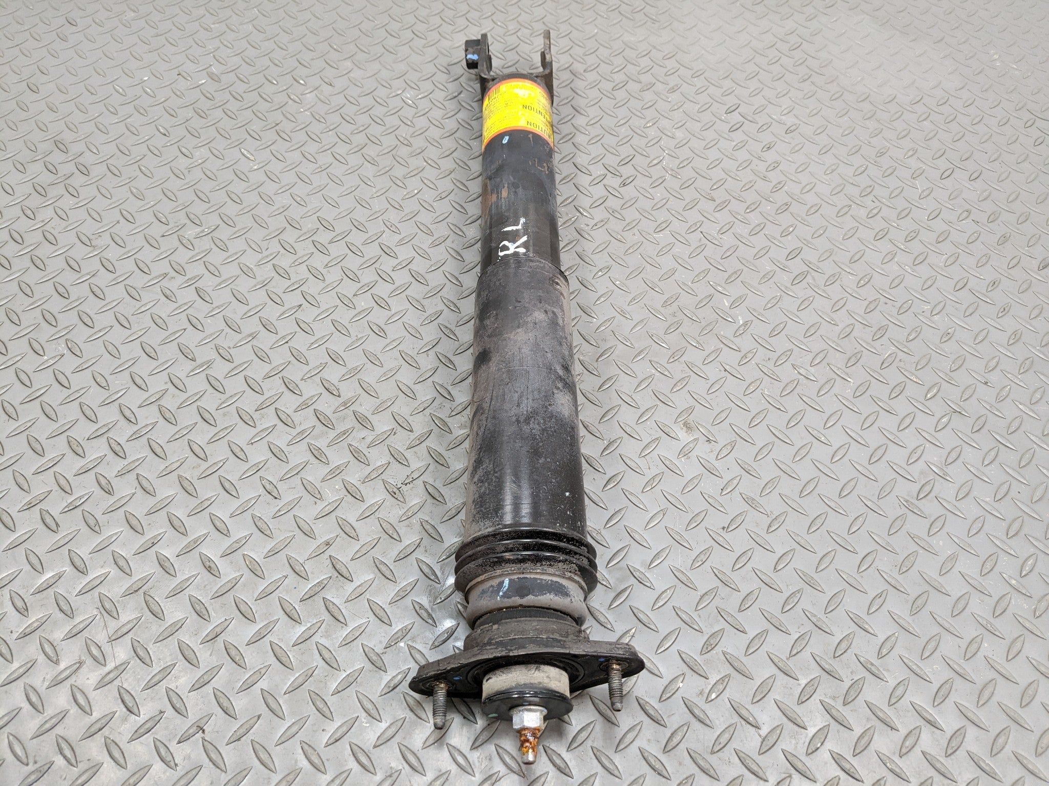 2004 - 2009 CADILLAC SRX OEM STRUT SHOCK ABSORBER REAR LEFT DRIVER SIDE