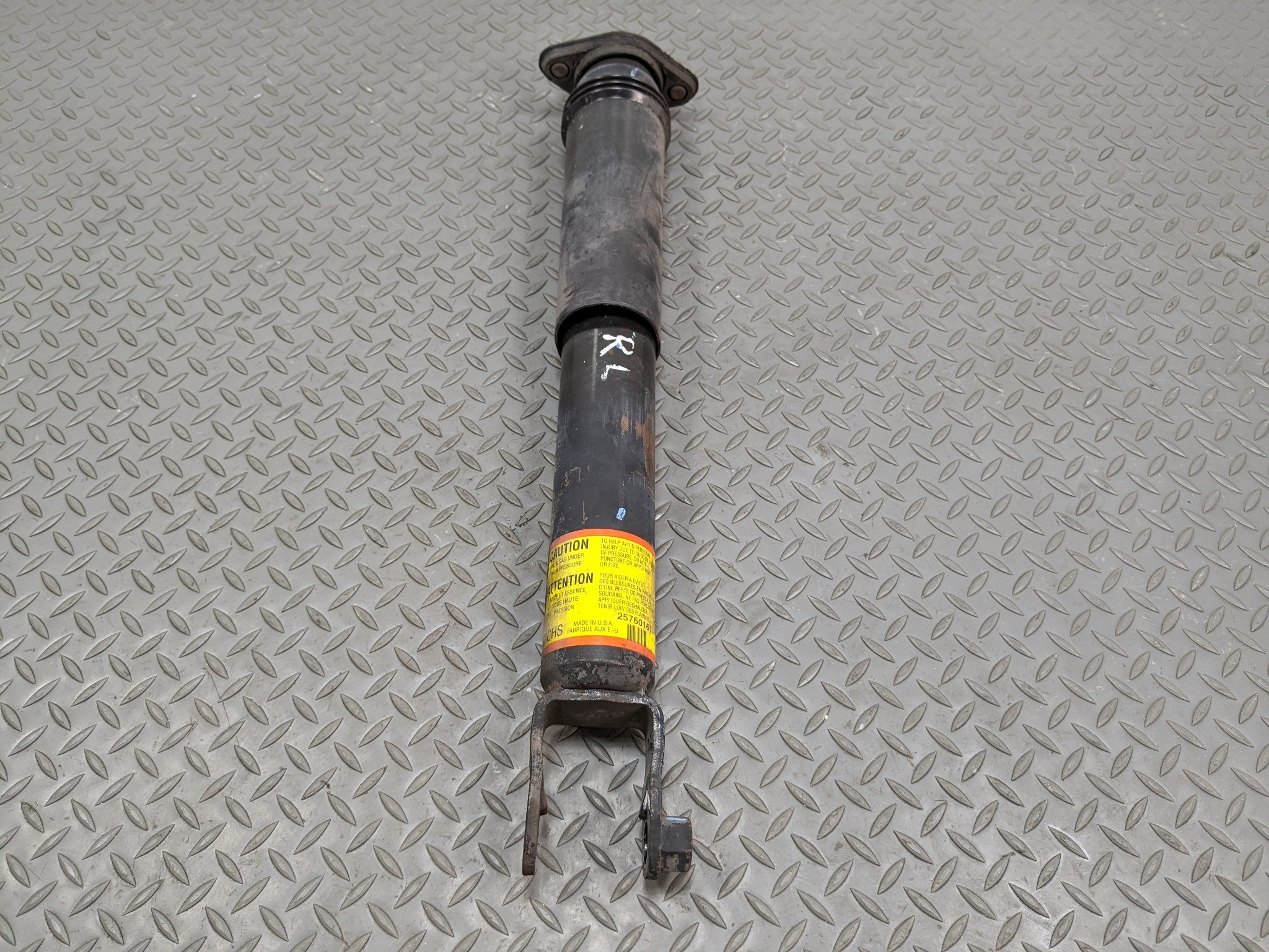 2004 - 2009 CADILLAC SRX OEM STRUT SHOCK ABSORBER REAR LEFT DRIVER SIDE