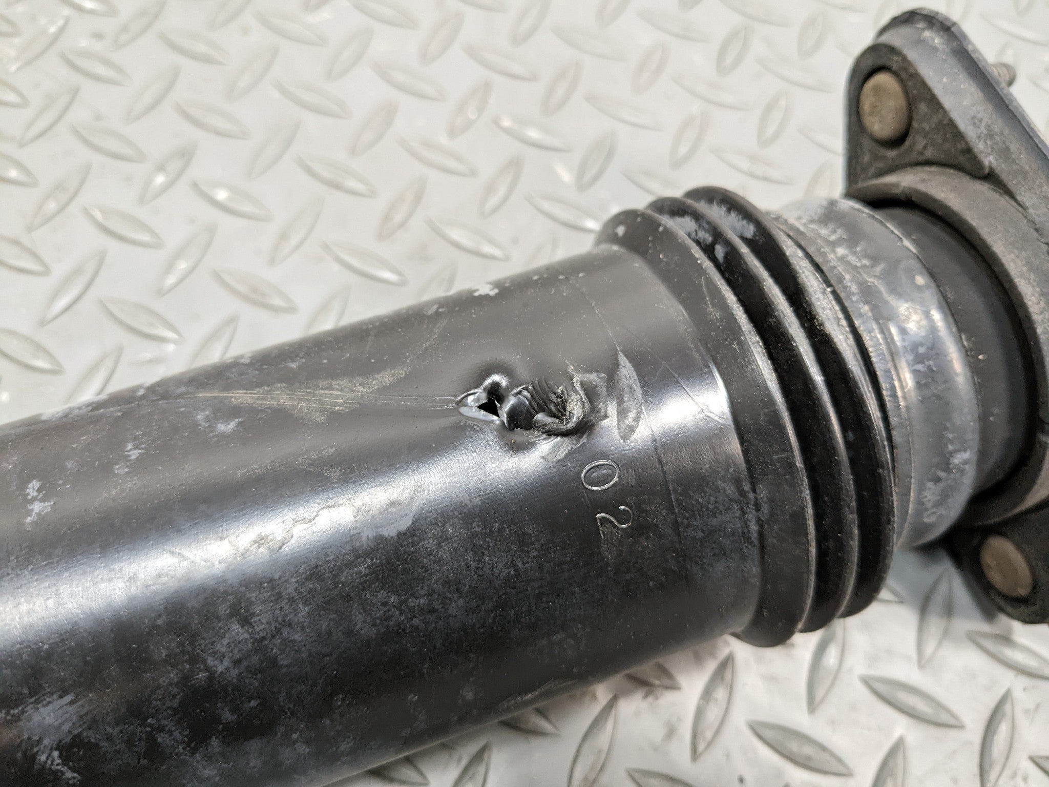 2004 - 2009 CADILLAC SRX OEM STRUT SHOCK ABSORBER REAR RIGHT PASSENGER SIDE