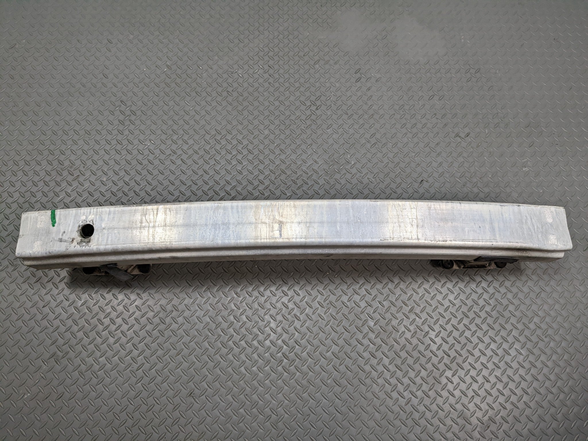 04 - 09 CADILLAC SRX OEM FRONT BUMPER REINFORCEMENT IMPACT BAR WITHOUT TOW HOOKS