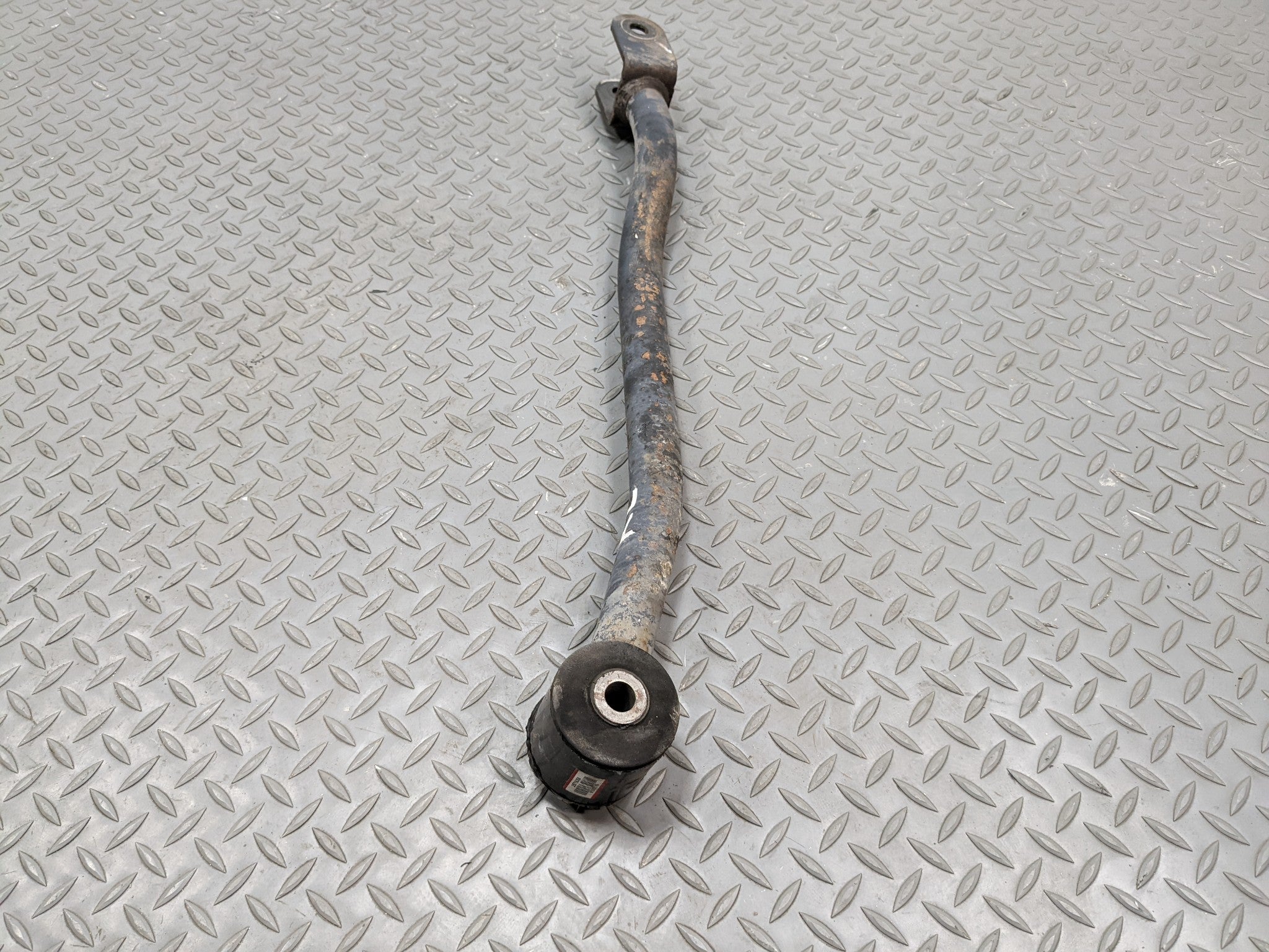 2004 - 2009 CADILLAC SRX OEM TRAILING LOWER CONTROL ARM REAR LEFT DRIVER SIDE